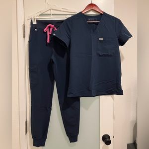 Figs scrubs set XS Night Sky (Catarina + Zamora Joggers); like NEW condition